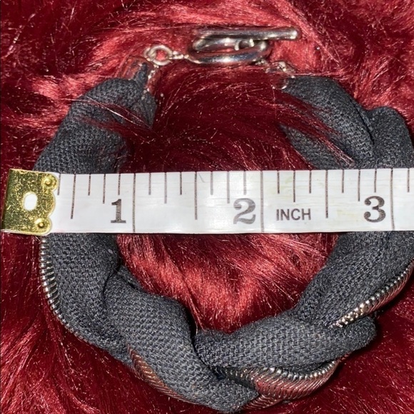 Silver tone black twist fashion  bracelet - Picture 7 of 8